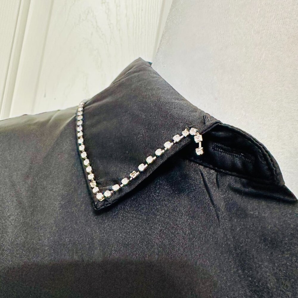 TAHARI BLACK SATIN LONGSLEEVE BUTTON DOWN SHIRT BLOUSE WITH RHINESTONE COLLAR - Picture 5 of 8